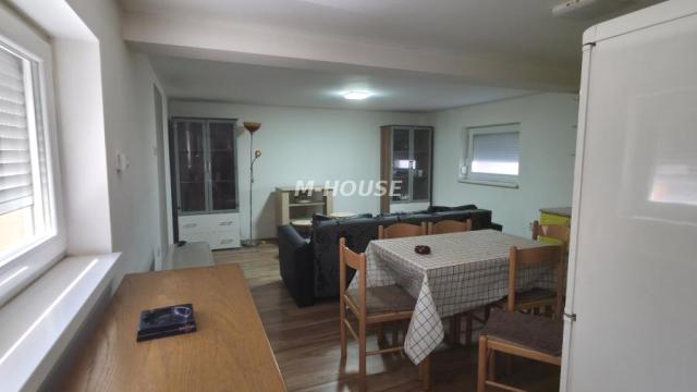 Kuća, Dvosoban, Prodaja, 73m2, Šikara, Gradska lokacija, Sombor