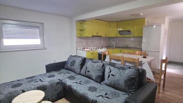 Kuća, Dvosoban, Prodaja, 73m2, Šikara, Gradska lokacija, Sombor