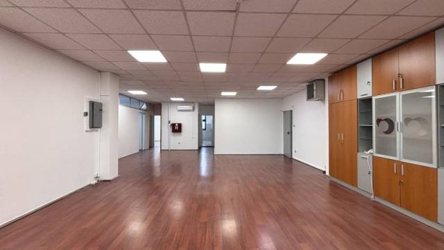 Poslovni prostor, četvoroiposoban, Izdavanje, 200m2, Milutina Milankovića