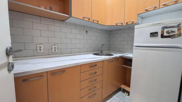Poslovni prostor, četvoroiposoban, Izdavanje, 200m2, Milutina Milankovića