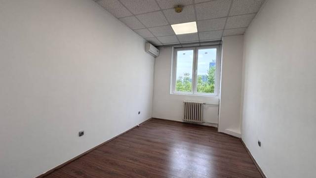 Poslovni prostor, četvoroiposoban, Izdavanje, 200m2, Milutina Milankovića