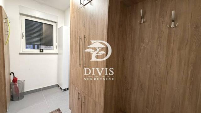 Stan, Petosoban, Izdavanje, 85m2, Živka Davidovića