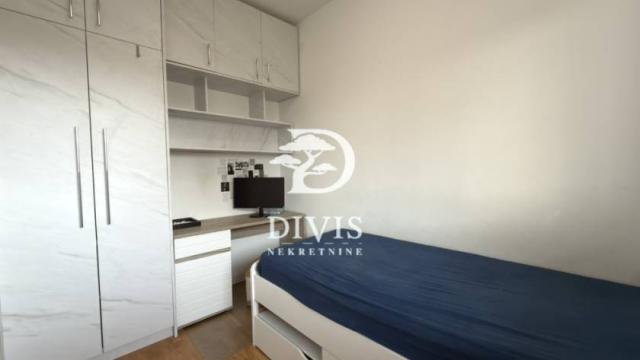 Stan, Petosoban, Izdavanje, 85m2, Živka Davidovića