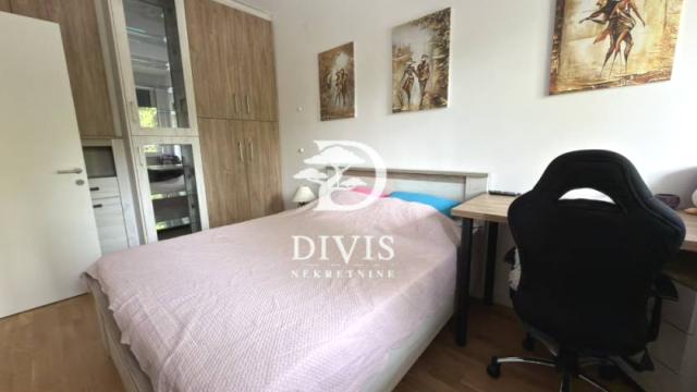 Stan, Petosoban, Izdavanje, 85m2, Živka Davidovića