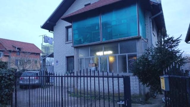 Kuća, Petosoban i veći, Prodaja, 209m2, Boljevci, Surčin, Cara Dusana 51