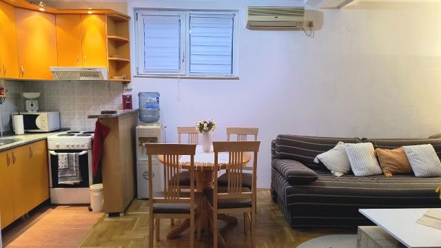 Stan, Trosoban, Izdavanje, 55m2, Mehmeda Sokolovića