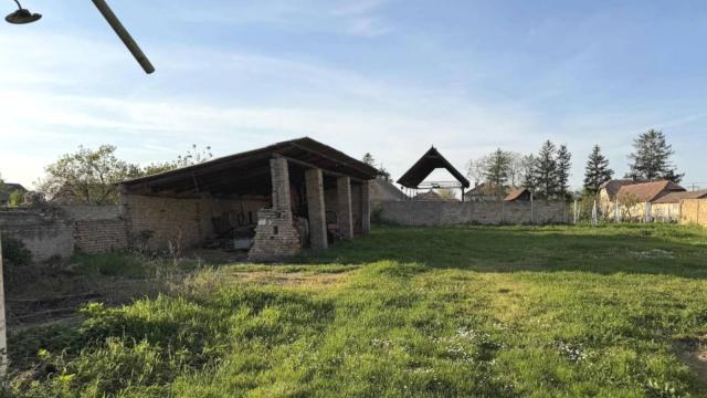Kuća, Petosoban i veći, Prodaja, 180m2, Bačko Gradište, Okolno mesto, Glavna 83