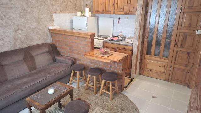 Stan, Dvosoban, Prodaja, 34m2, Mijaila Radovica 8