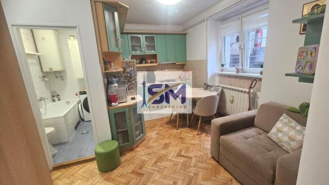 Stan, Dvosoban, Prodaja, 39m2, Kalenić pijaca, Vračar, Mileševska