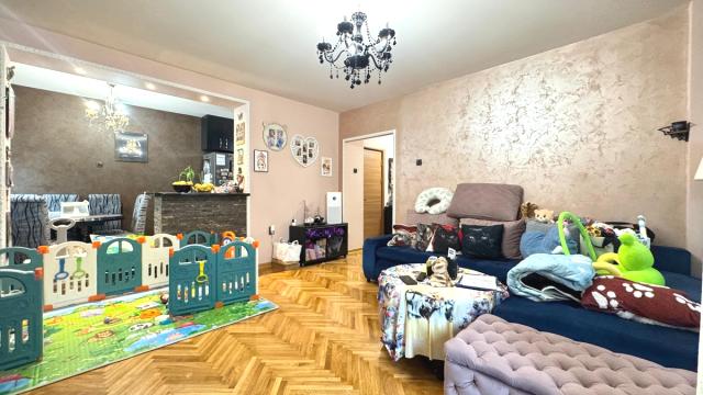 Stan, Trosoban, Prodaja, 84m2, Mileševska