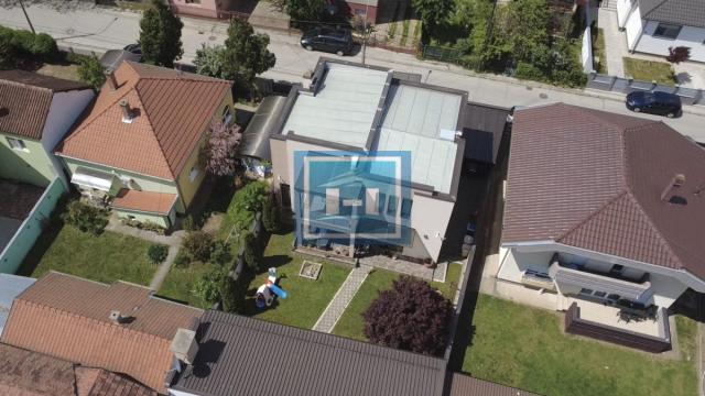 Kuća, Prodaja, 240m2, Centar, Gradska lokacija, Jagodina