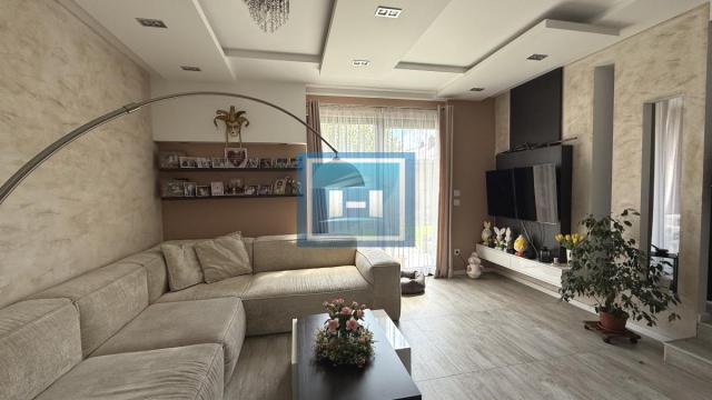 Kuća, Prodaja, 240m2, Centar, Gradska lokacija, Jagodina