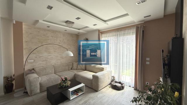Kuća, Prodaja, 240m2, Centar, Gradska lokacija, Jagodina