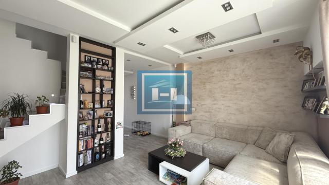 Kuća, Prodaja, 240m2, Centar, Gradska lokacija, Jagodina