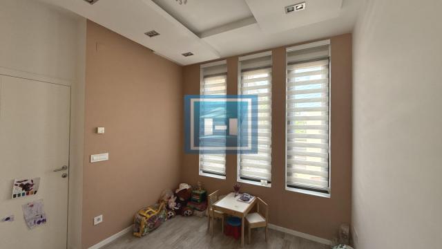 Kuća, Prodaja, 240m2, Centar, Gradska lokacija, Jagodina