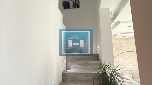 Kuća, Prodaja, 240m2, Centar, Gradska lokacija, Jagodina
