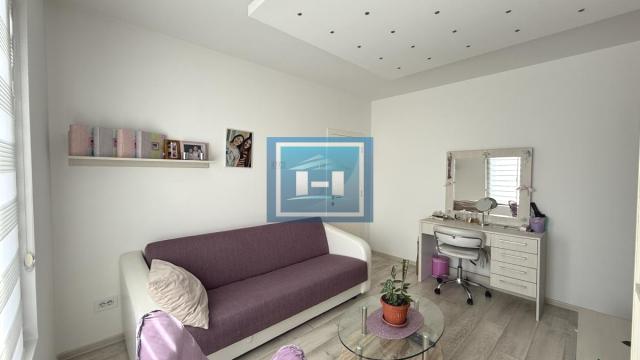 Kuća, Prodaja, 240m2, Centar, Gradska lokacija, Jagodina