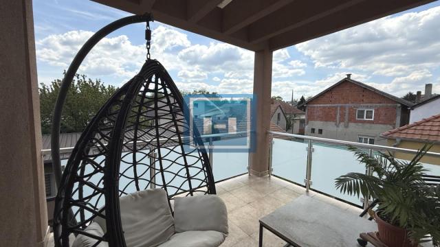 Kuća, Prodaja, 240m2, Centar, Gradska lokacija, Jagodina