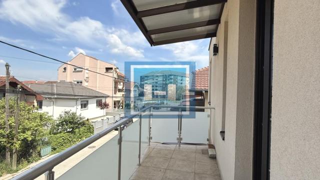 Kuća, Prodaja, 240m2, Centar, Gradska lokacija, Jagodina
