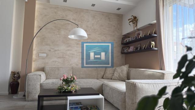 Kuća, Prodaja, 240m2, Centar, Gradska lokacija, Jagodina