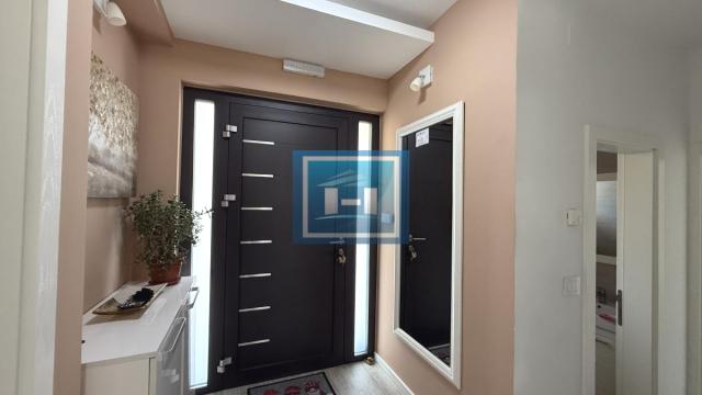 Kuća, Prodaja, 240m2, Centar, Gradska lokacija, Jagodina