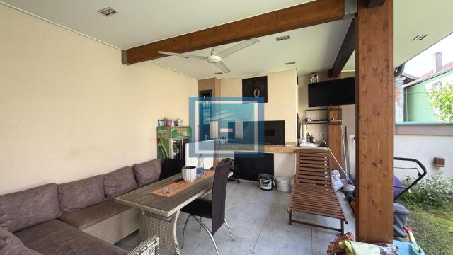 Kuća, Prodaja, 240m2, Centar, Gradska lokacija, Jagodina