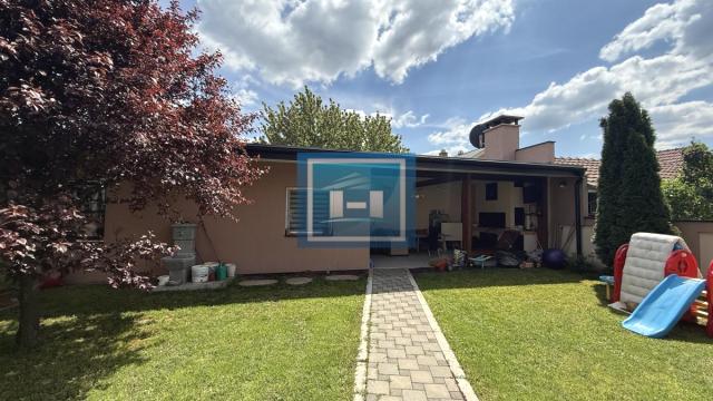 Kuća, Prodaja, 240m2, Centar, Gradska lokacija, Jagodina