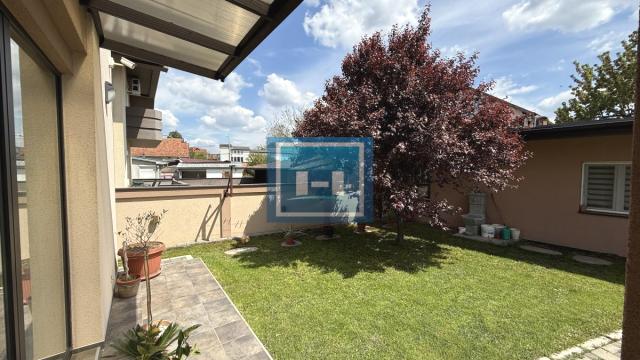 Kuća, Prodaja, 240m2, Centar, Gradska lokacija, Jagodina
