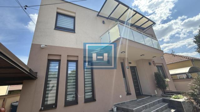 Kuća, Prodaja, 240m2, Centar, Gradska lokacija, Jagodina