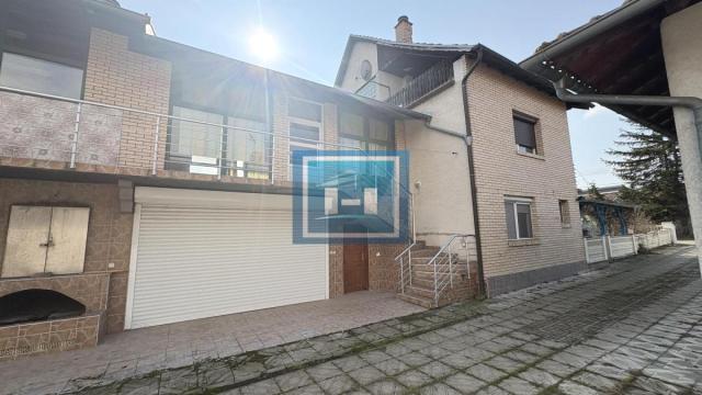 Kuća, Prodaja, 500m2, Ribare, Okolno mesto, Jagodina