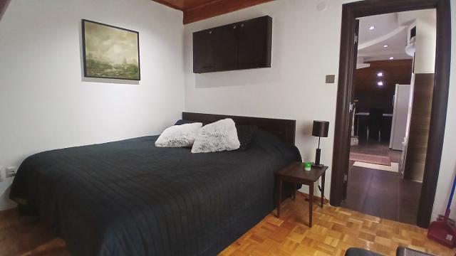 Stan, četvoroiposoban, Izdavanje, 110m2, Požarevačka