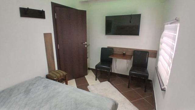 Stan, četvoroiposoban, Izdavanje, 110m2, Požarevačka