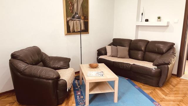 Stan, Dvoiposoban, Izdavanje, 60m2, Cara Dušana