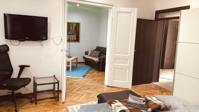 Stan, Dvoiposoban, Izdavanje, 60m2, Cara Dušana