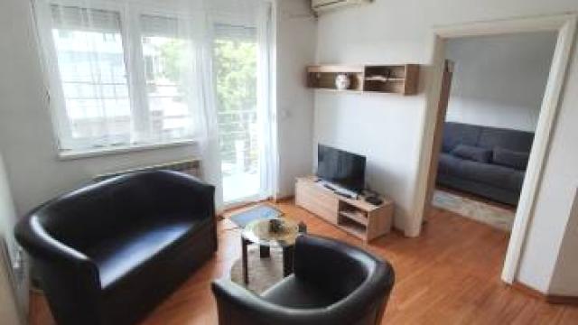 Stan, Dvoiposoban, Izdavanje, 43m2, Vračar, Hram Svetog Save
