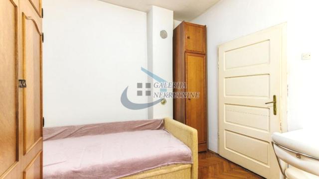 Stan, Trosoban, Prodaja, 67m2, Kneževac, Rakovica, 17. oktobra