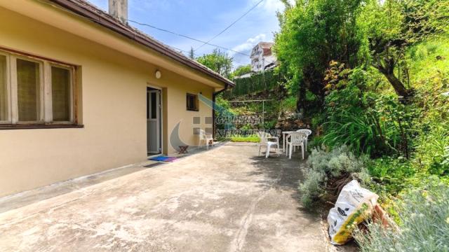 Stan, Trosoban, Prodaja, 67m2, Kneževac, Rakovica, 17. oktobra