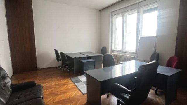 Poslovni prostor, Izdavanje, 345m2, Trg Nikole Pašića, Stari grad, Trg Nikole Pašića