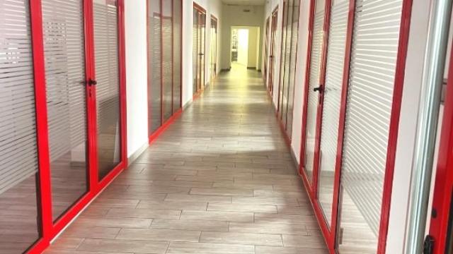 Poslovni prostor, Izdavanje, 223m2, Trg Nikole Pašića, Stari grad, Trg Nikole Pašića