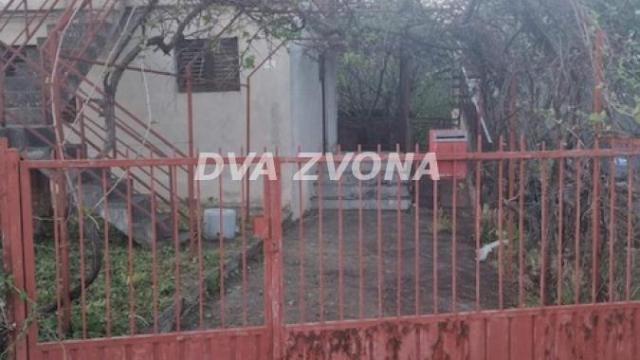 Kuća, četvorosoban, Prodaja, 60m2, Čortanovci, Okolno mesto, Indjija
