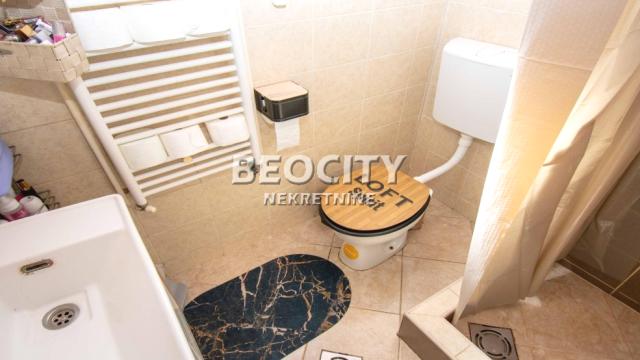 Kuća, Petosoban, Prodaja, 106m2, Altina, Zemun, Viktora Starčića