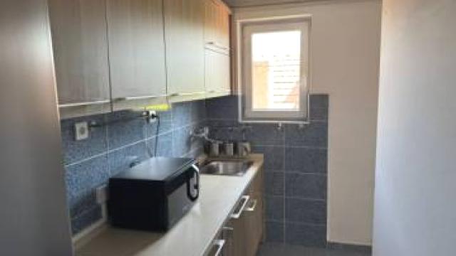 Stan, Trosoban, Izdavanje, 68m2, Oblakovska