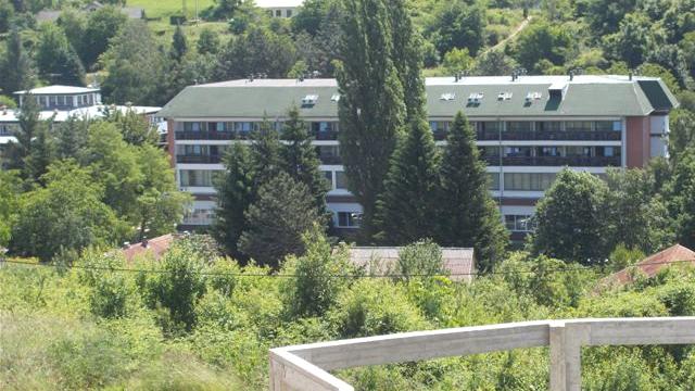 Kuća, Petosoban i veći, Prodaja, 360m2, Vrdnik, Okolno mesto, Vrdnik