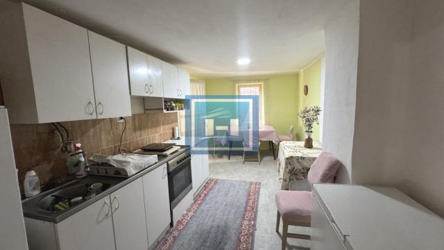 Kuća, Dvosoban, Prodaja, 99m2, Centar, Gradska lokacija, Ćuprija