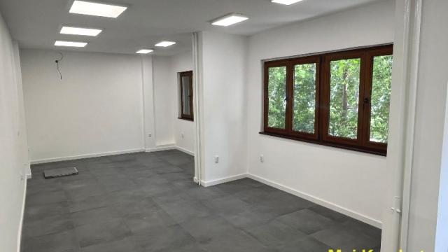 Poslovni prostor, Izdavanje, 75m2, Hotel Jugoslavija, Novi Beograd, Aleksinačkih rudara