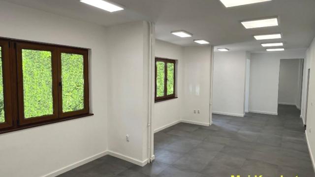 Poslovni prostor, Izdavanje, 75m2, Hotel Jugoslavija, Novi Beograd, Aleksinačkih rudara