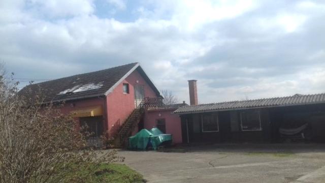 Poslovni prostor, Petosoban i veći, Prodaja, 350m2, Despotovo, Okolno mesto, Zeleznicka 7