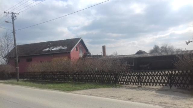 Poslovni prostor, Petosoban i veći, Prodaja, 350m2, Despotovo, Okolno mesto, Zeleznicka 7