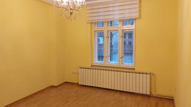 Stan, Trosoban, Izdavanje, 70m2, Čumićeva