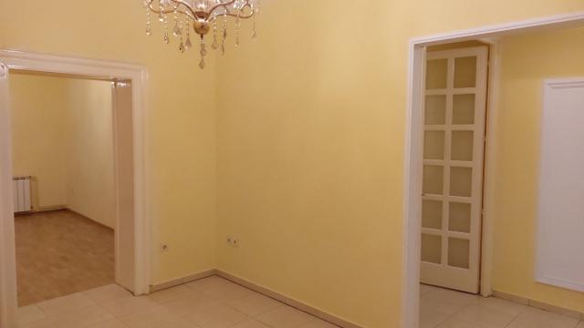 Stan, Trosoban, Izdavanje, 70m2, Čumićeva